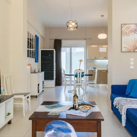 Blue Iris: Stylish Just 10 Minutes Walk From Old Town Chania Lejlighed Chania (Crete)