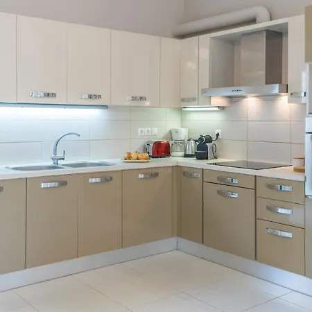 Apartment Blue Iris: Stylish Just 10 Minutes Walk From Old Town Chania Chania (Crete)